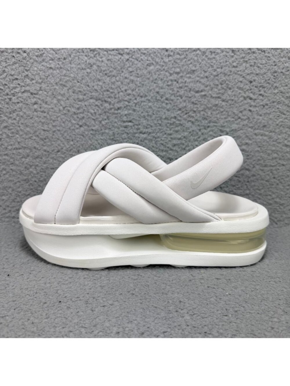 Nike Air Max Isla Sandals Womens 8 Shoes Summit White Platform Chunky Slingback - Picture 2 of 10